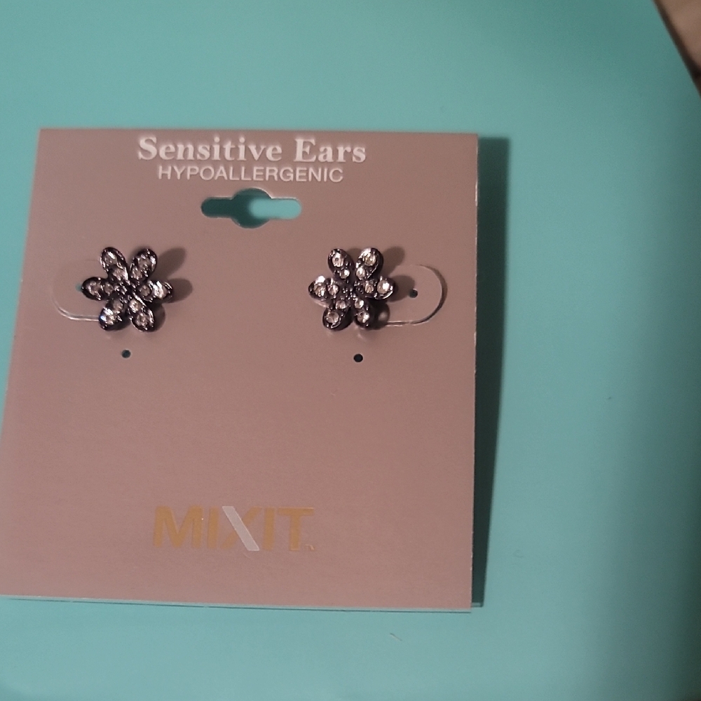 Mixit Hypoallergenic Silver Floral Earrings